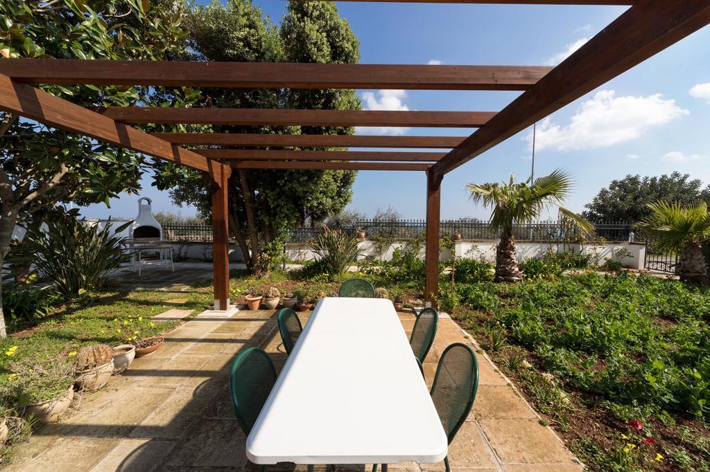 Villa La Ripostiera à Castro  Extérieur photo