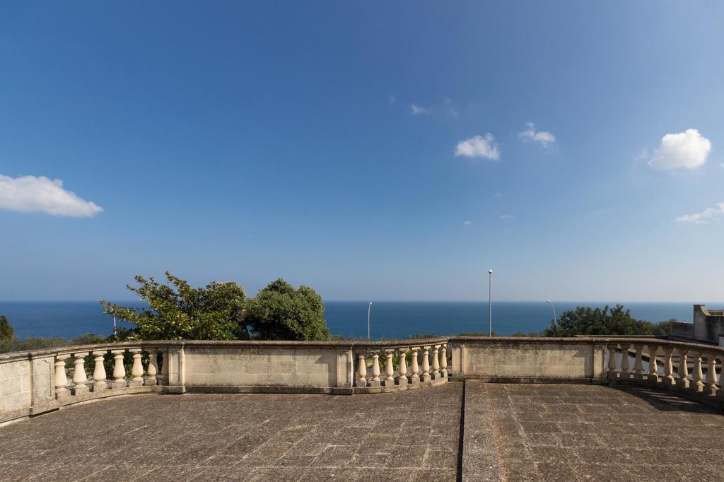 Villa La Ripostiera à Castro  Extérieur photo