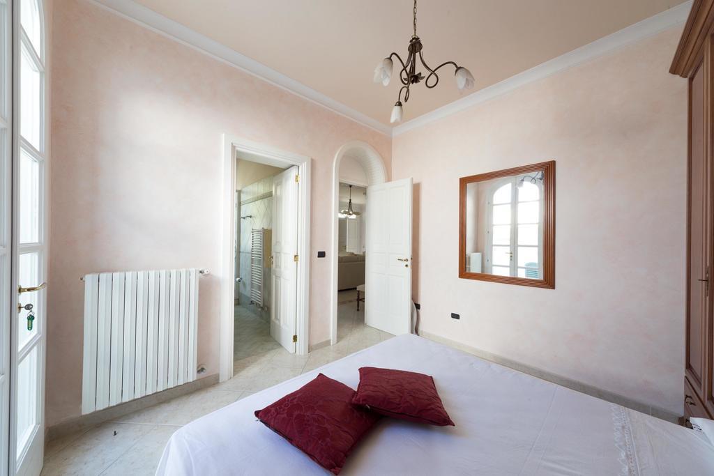 Villa La Ripostiera à Castro  Extérieur photo